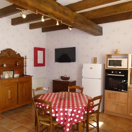 Holiday home La Pergola Yversay